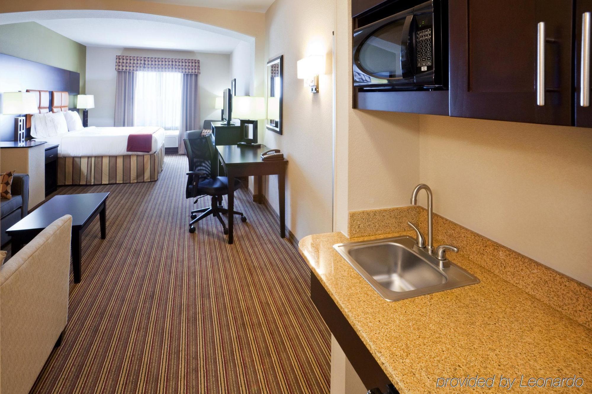 Holiday Inn Express Hotel & Suites Dallas West, An Ihg Hotel Номер фото